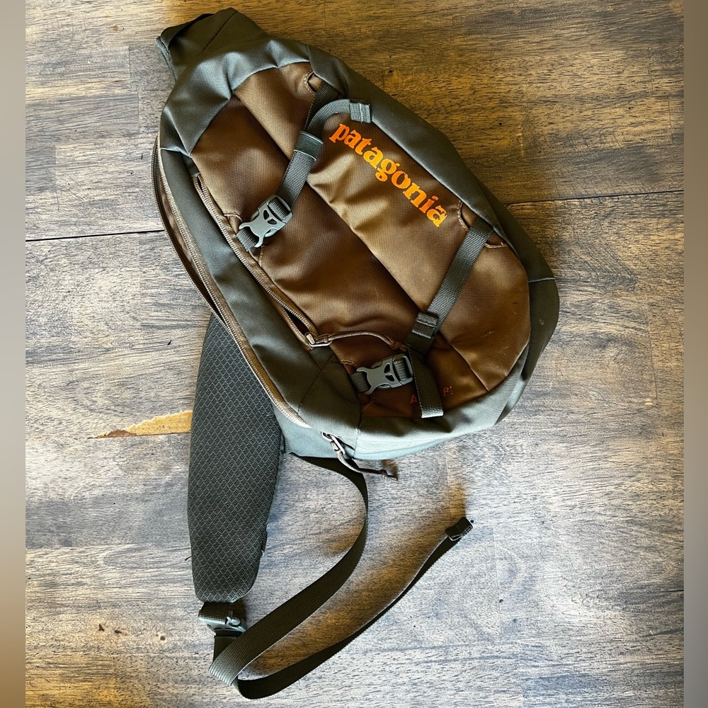 Atom 8L Patagonia Sling